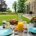 Bed & Breakfast Kasteel Wolfrath
