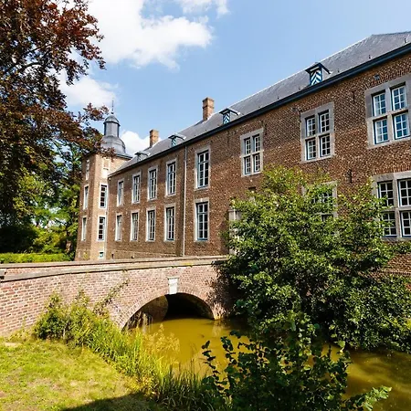 Kasteel Wolfrath B&B 3*