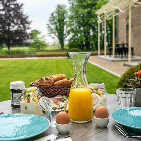 Panzió B&B Kasteel Wolfrath