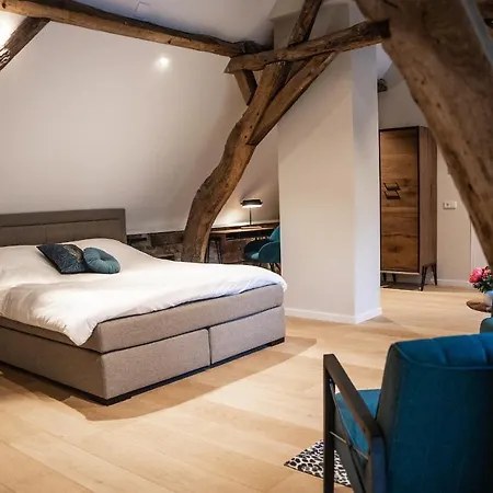 Kasteel Wolfrath B&B Oda ve Kahvaltı Born