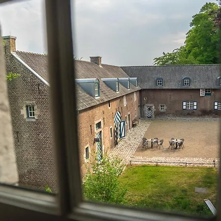 Panzió B&B Kasteel Wolfrath