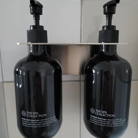 Kasteel Wolfrath B&B Born