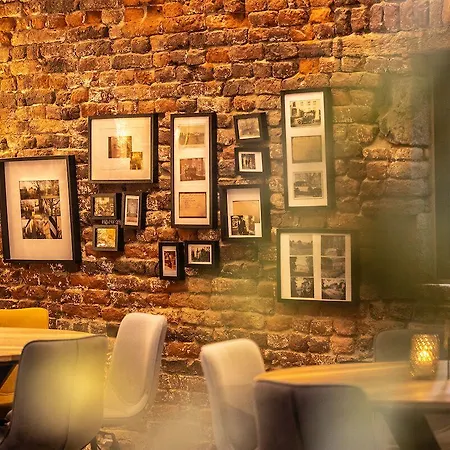 Kasteel Wolfrath B&B Born