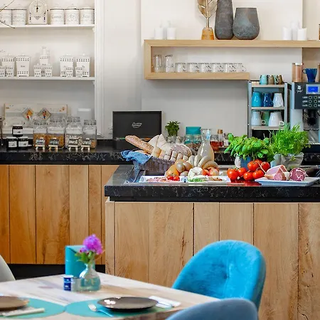 Kasteel Wolfrath B&B 3* Born