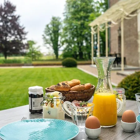 Panzió B&B Kasteel Wolfrath