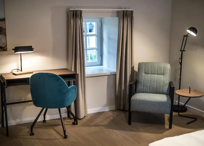 Kasteel Wolfrath Bed and Breakfast 3*