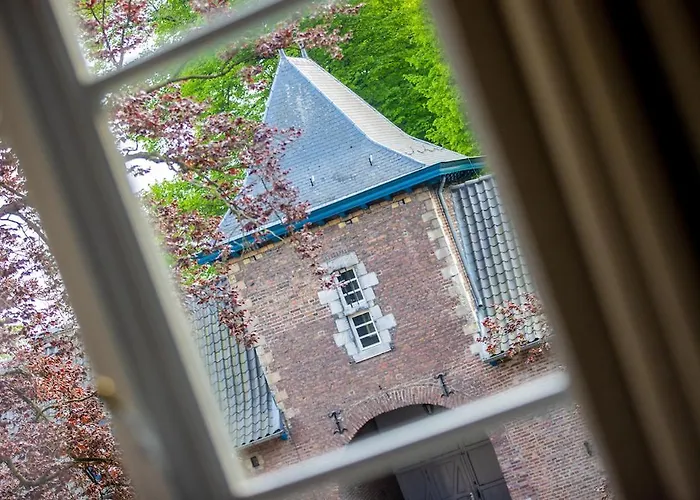 Kasteel Wolfrath Born